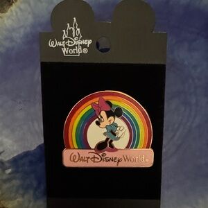 Vintage Walt Disney World Minnie Mouse Rainbow trading Pin